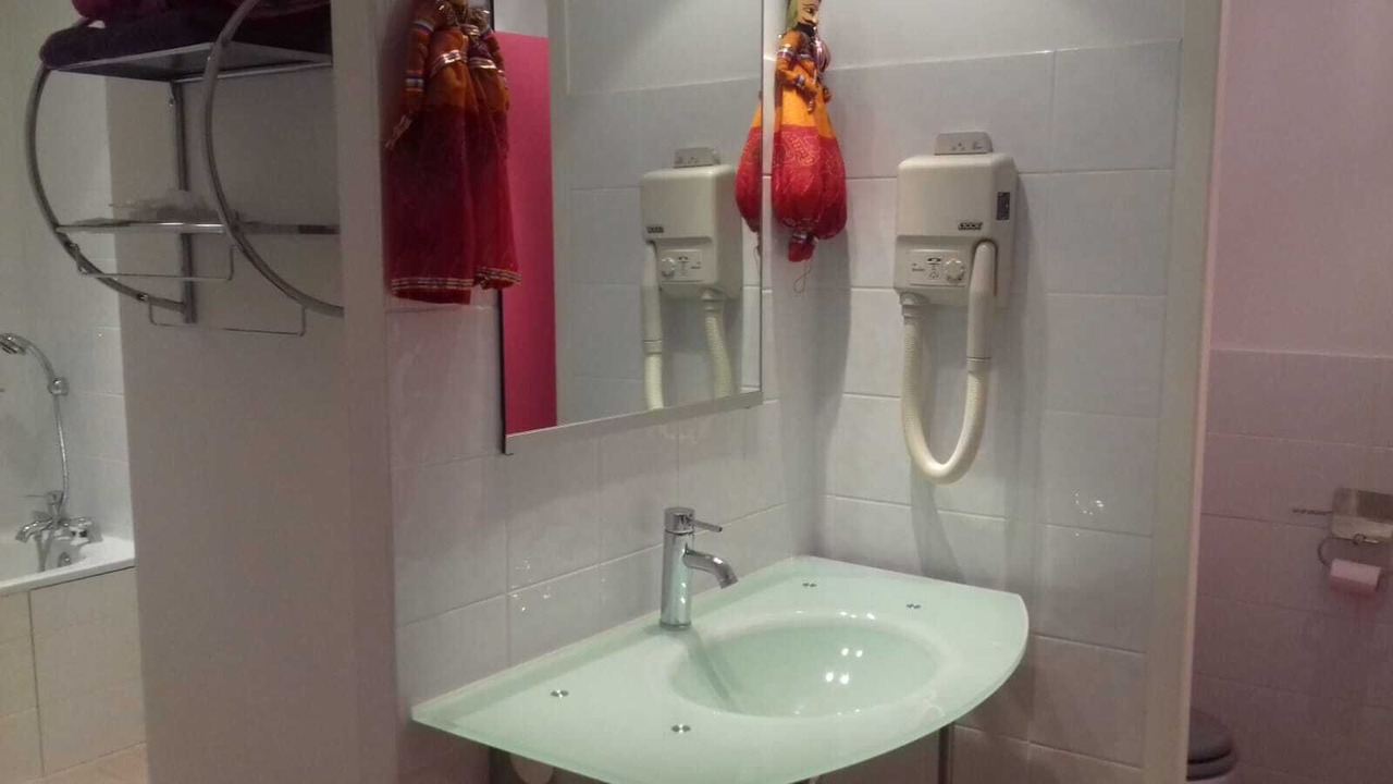 Photo of Bathroom in Epinouze
