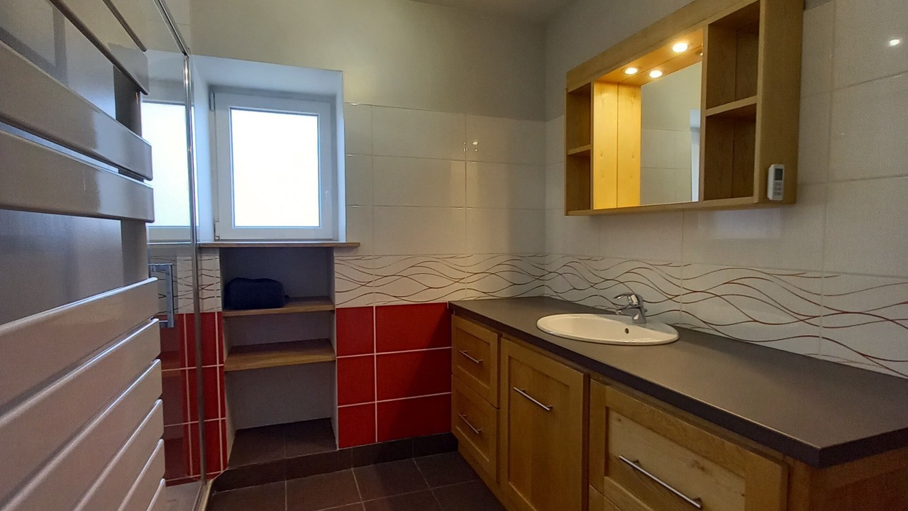 Photo of Bathroom in Maizieres