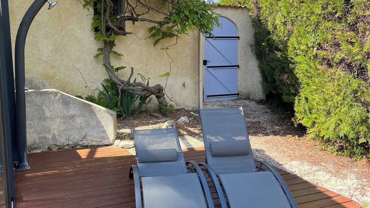 Photo of Patio Balcony in Reauville