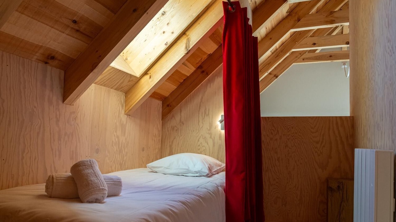 Photo of Bedroom in Saint-Laurent-de-Muret