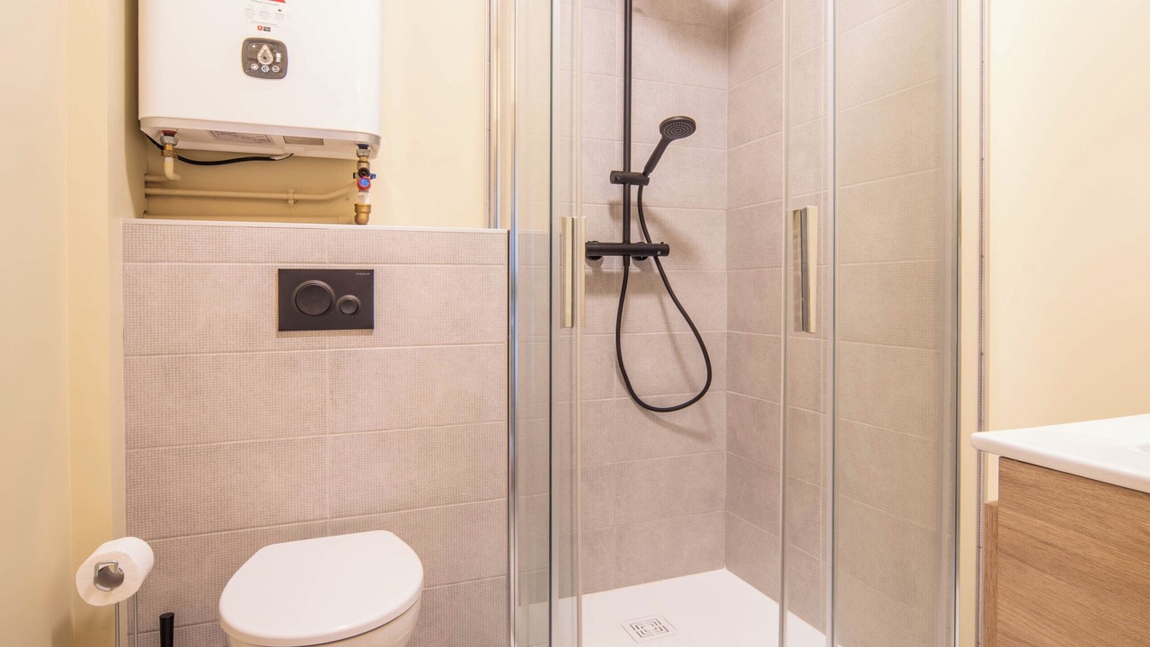 Photo of Bathroom in Dracy-le-Fort