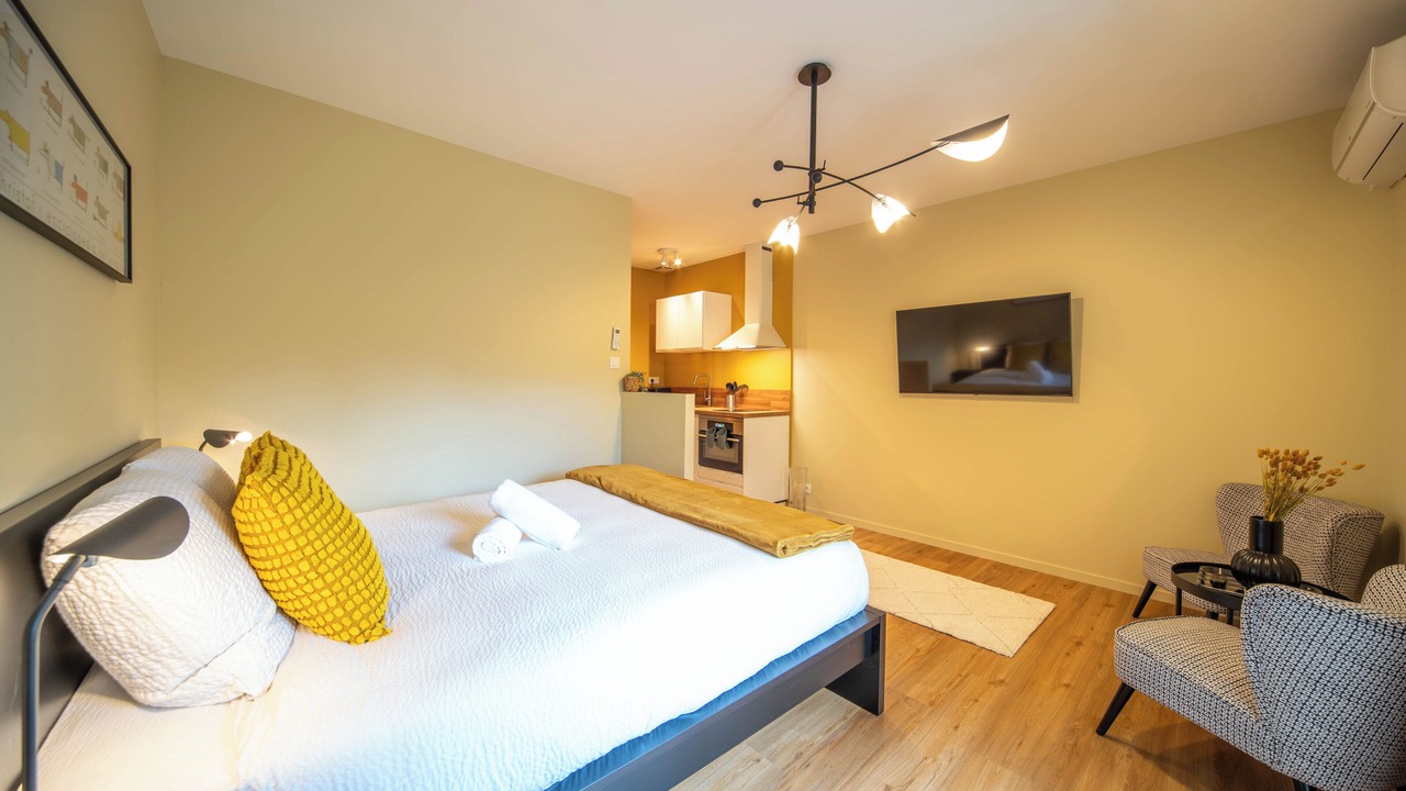 Photo of Bedroom in Dracy-le-Fort