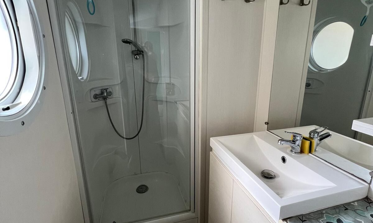 Photo of Bathroom in Chateauneuf-de-Galaure
