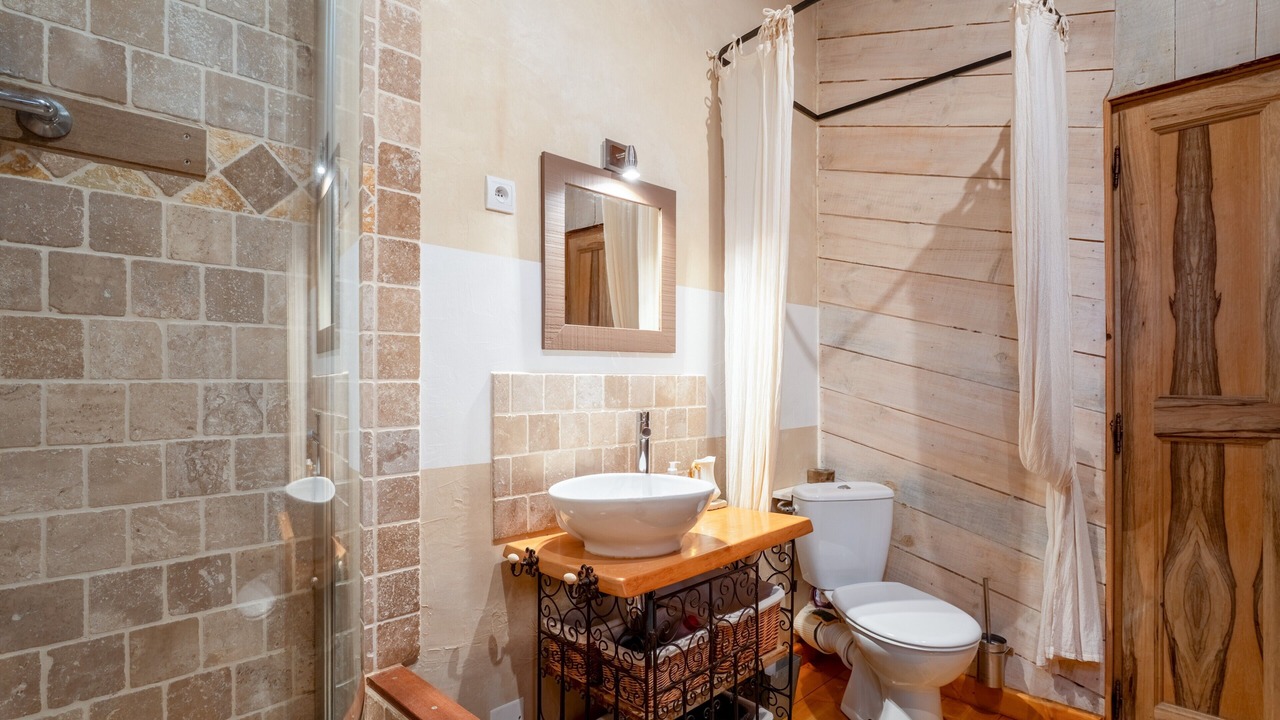 Photo of Bathroom in Bedoin
