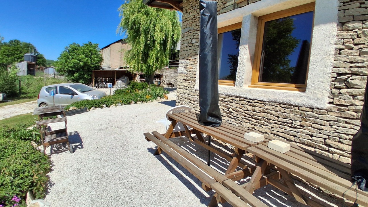 Photo of Outdoor in Montillot