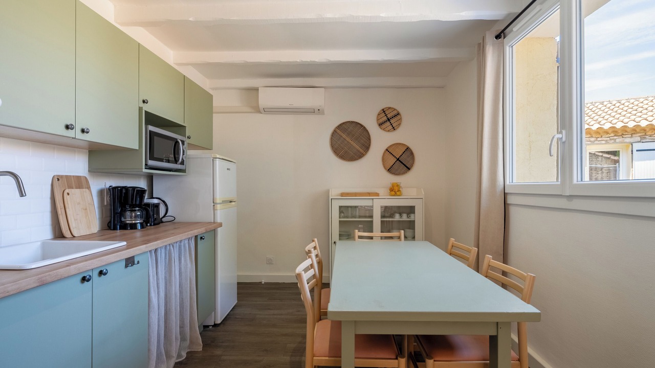 Photo of Kitchen in La Roque-sur-Pernes