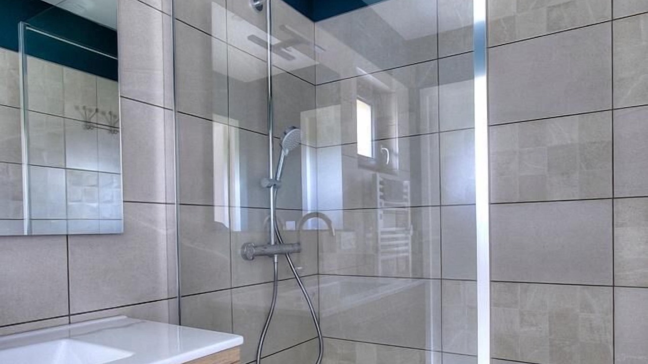 Photo of Bathroom in Chambost-Longessaigne