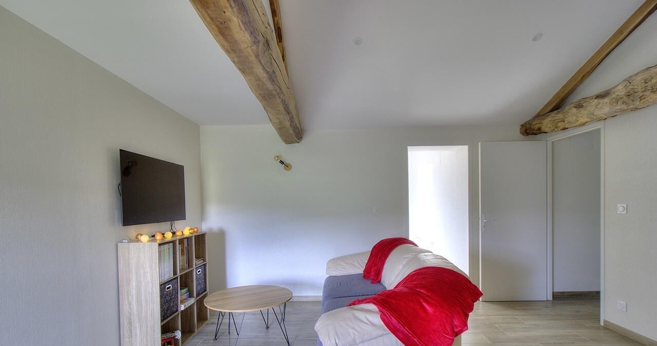 Photo of Livingroom in Chambost-Longessaigne