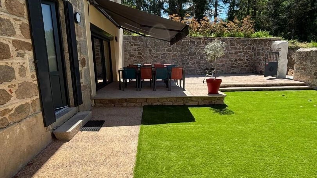 Photo of Outdoor in Chambost-Longessaigne
