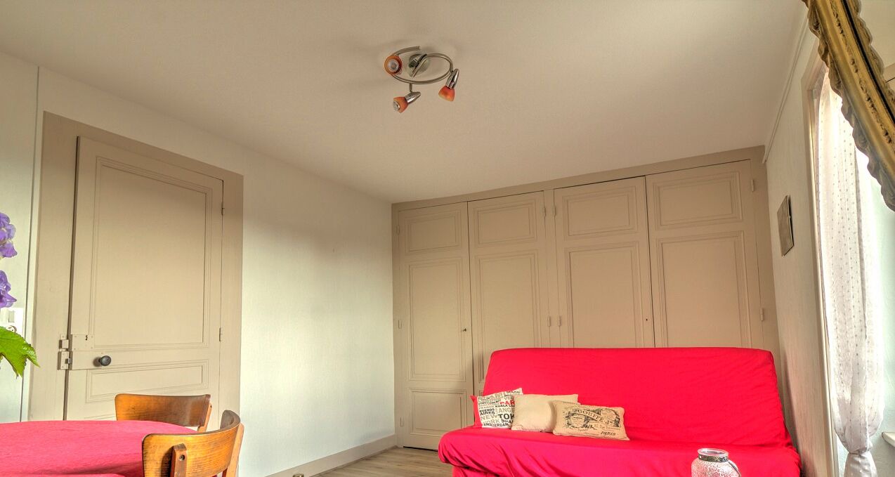 Photo of Livingroom in Regnie-Durette