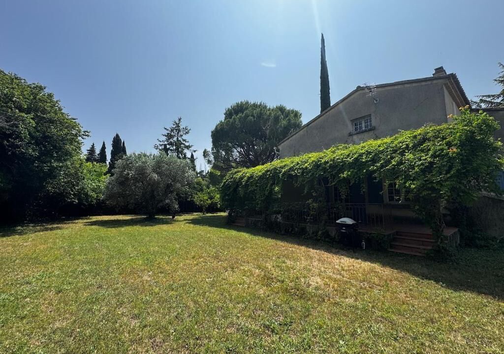 Photo of Outdoor in Aubignan