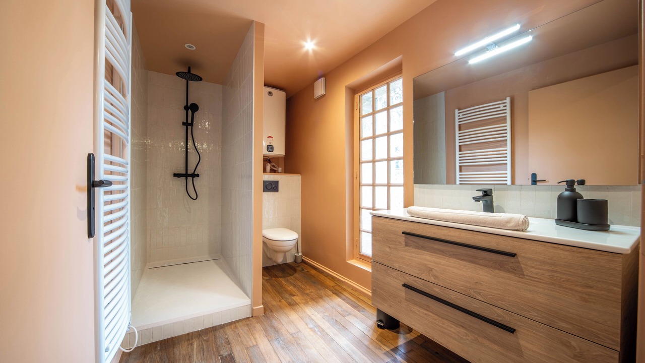 Photo of Bathroom in Dracy-le-Fort