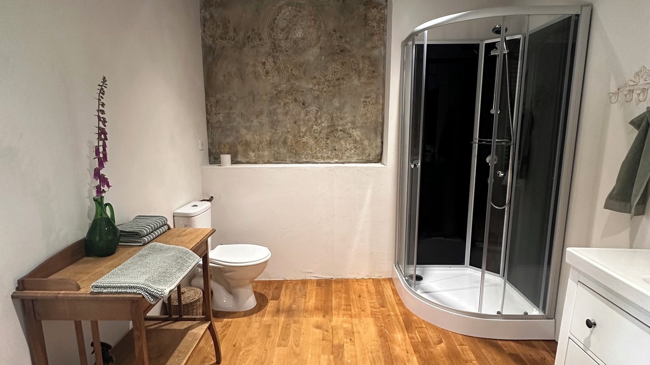 Photo of Bathroom in Francourt