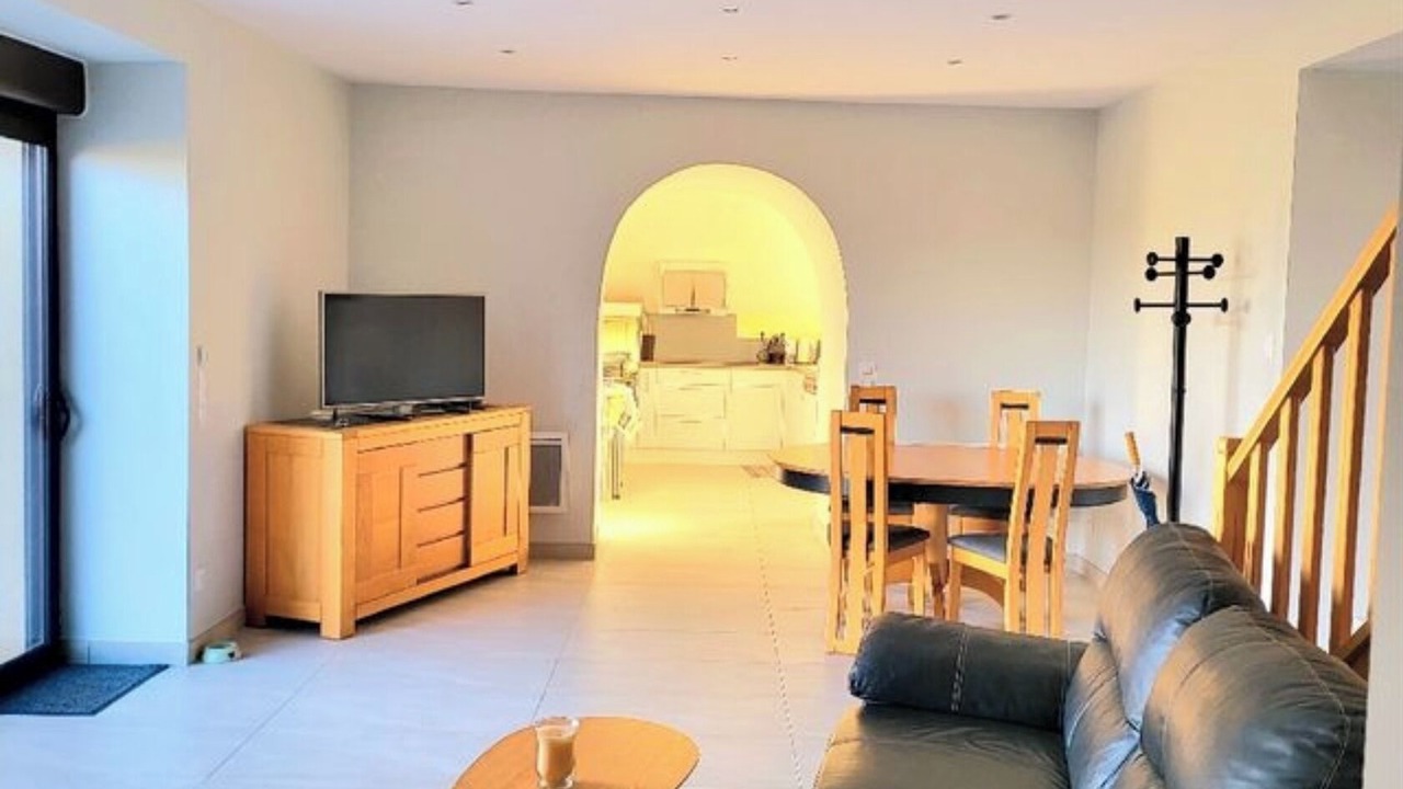 Photo of Livingroom in Hermitage-Tournonais-Herbasse-Pays de Saint-Felicien