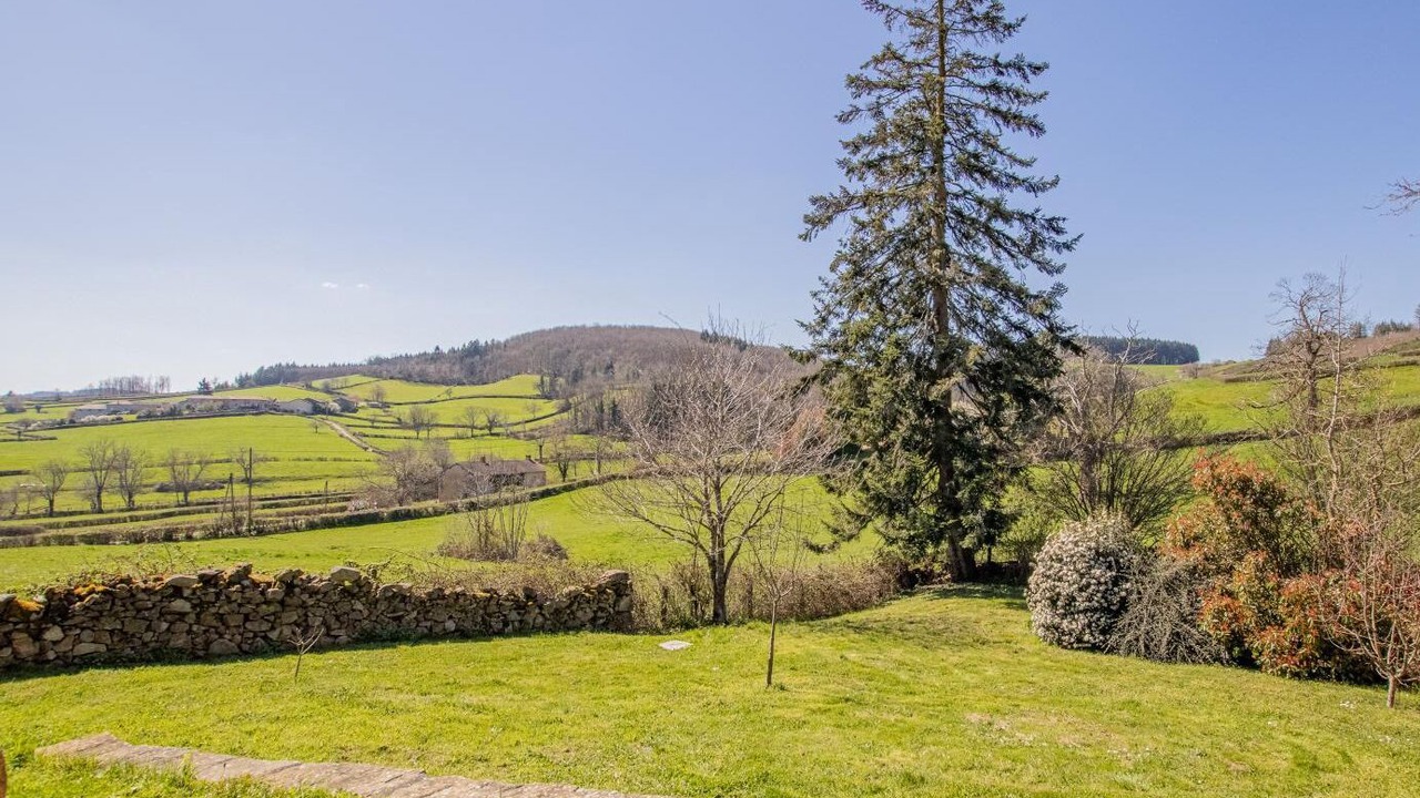 Photo of Outdoor in Montagny-sur-Grosne