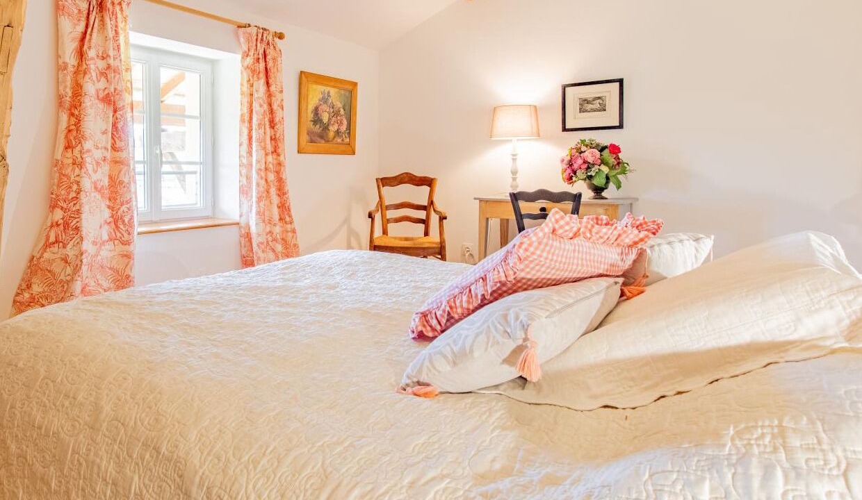 Photo of Bedroom in Montagny-sur-Grosne