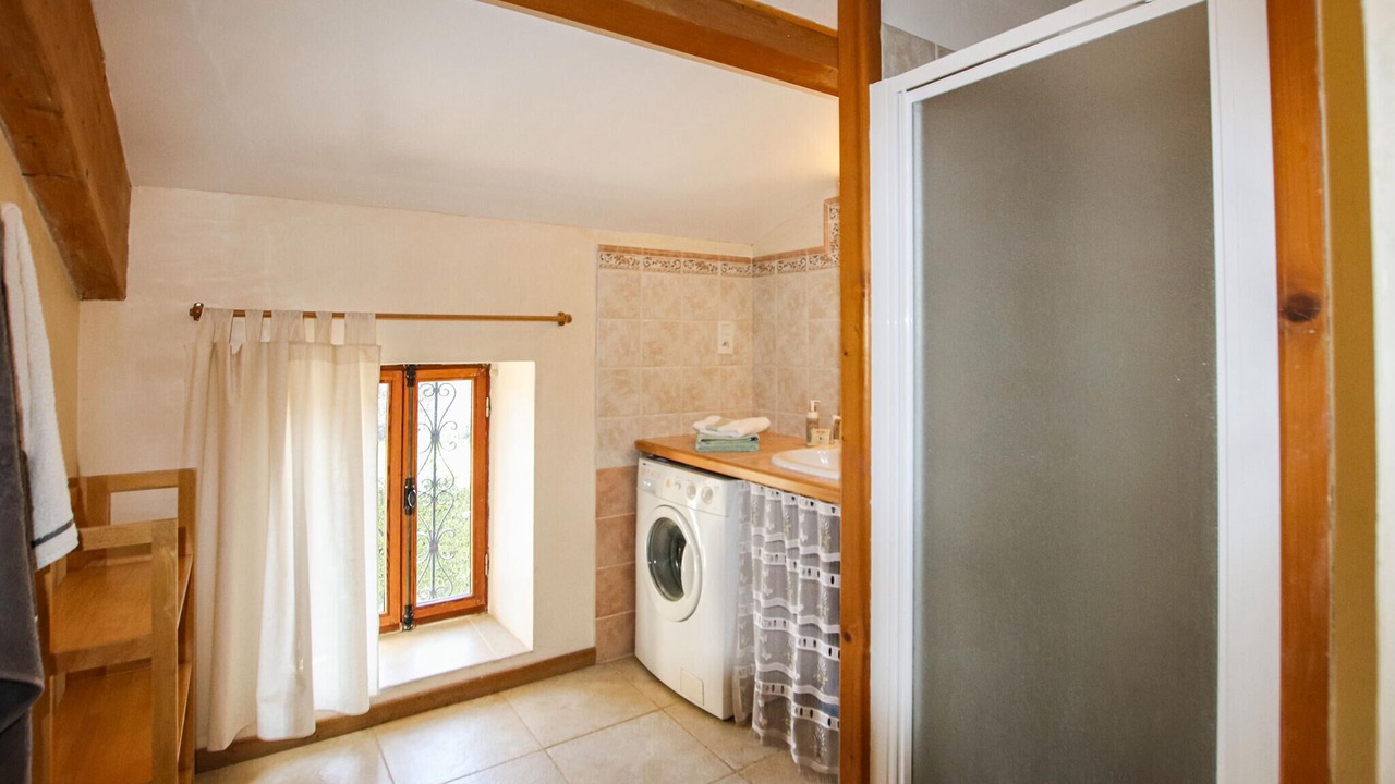 Photo of Bathroom in Salles-sous-Bois