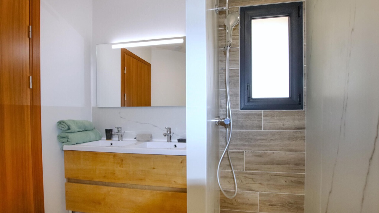 Photo of Bathroom in Puy-Saint-Martin