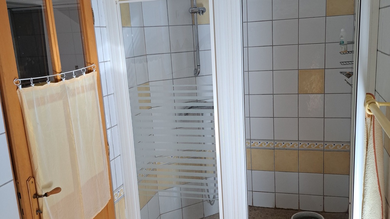 Photo of Bathroom in Eygluy-Escoulin