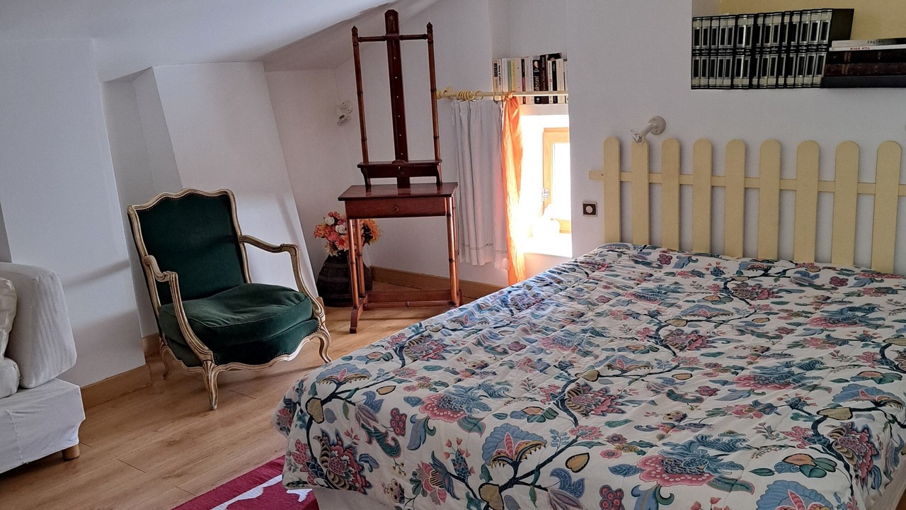Photo of Bedroom in Eygluy-Escoulin