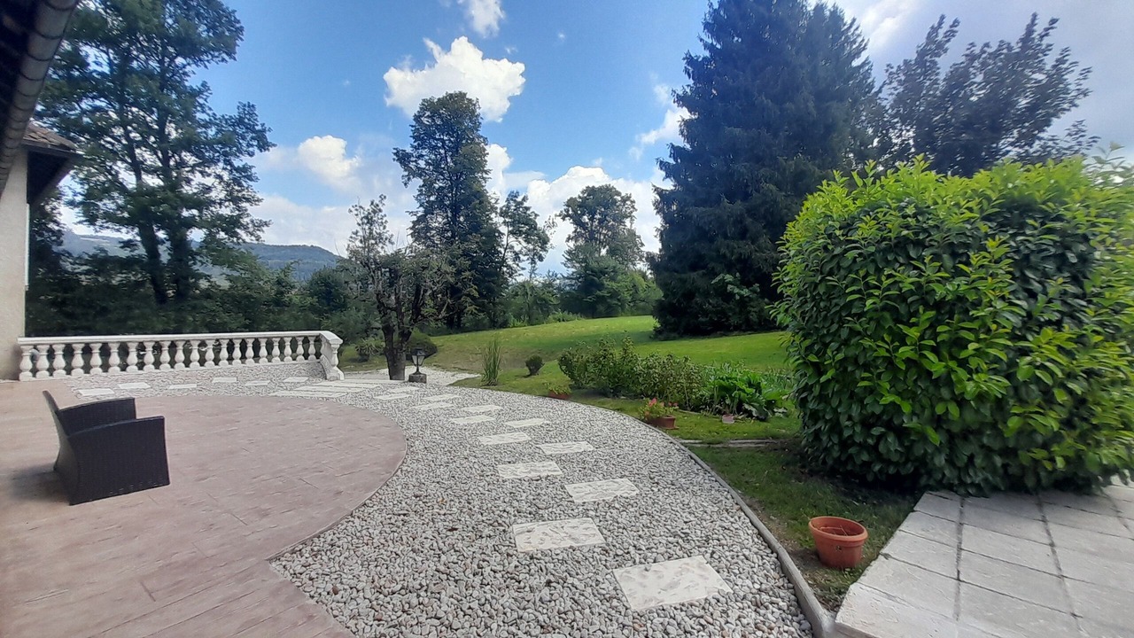 Photo of Patio Balcony in Ney