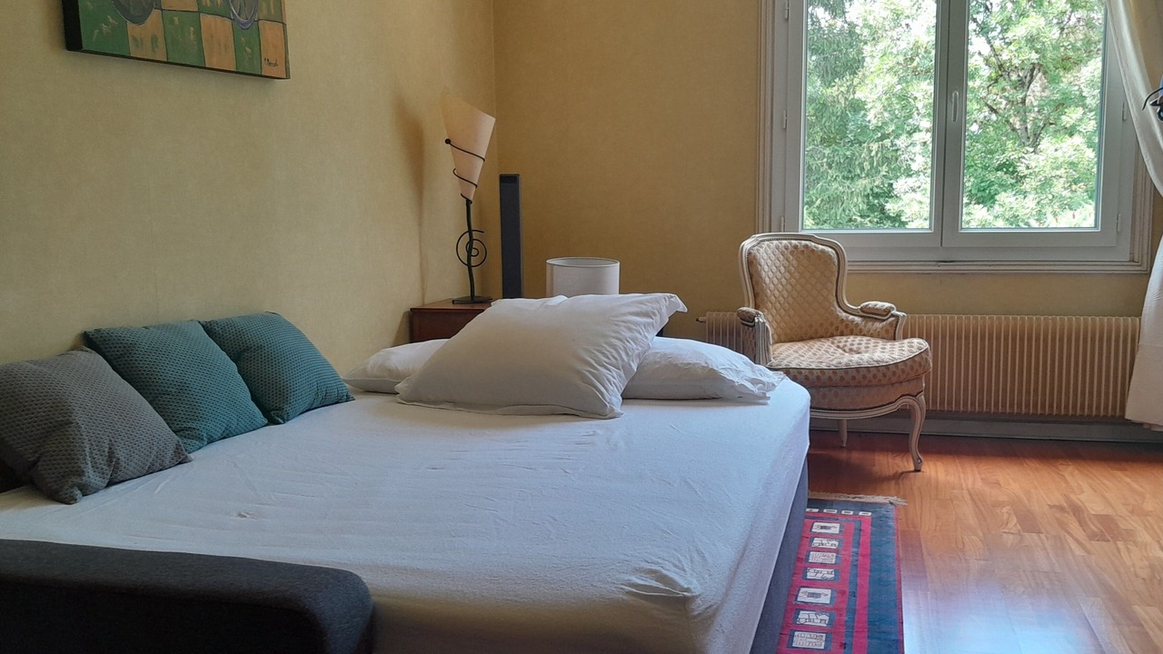 Photo of Bedroom in Ney