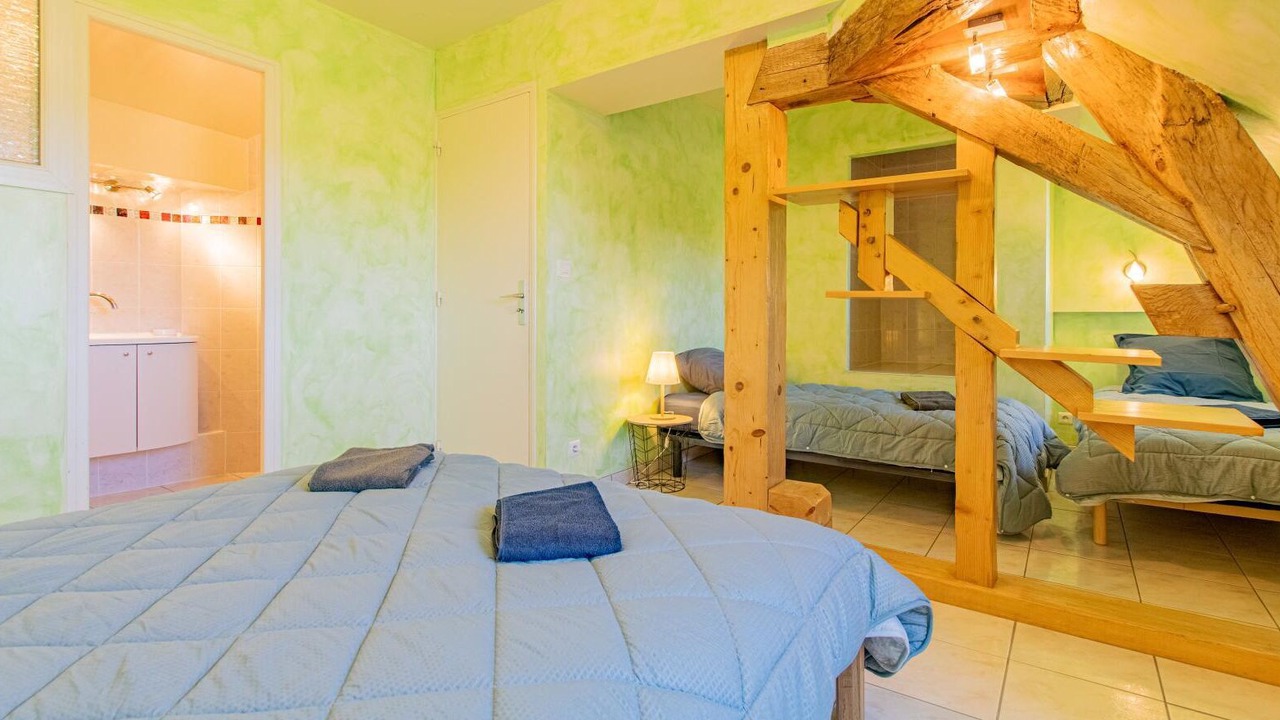 Photo of Bedroom in Montagny-les-Buxy