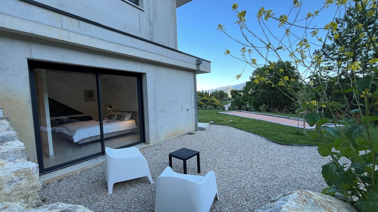 Photo of Patio Balcony in Beauvoisin