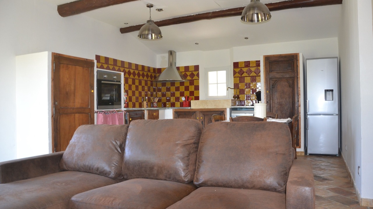 Photo of Livingroom in Saint-Pierre-de-Vassols
