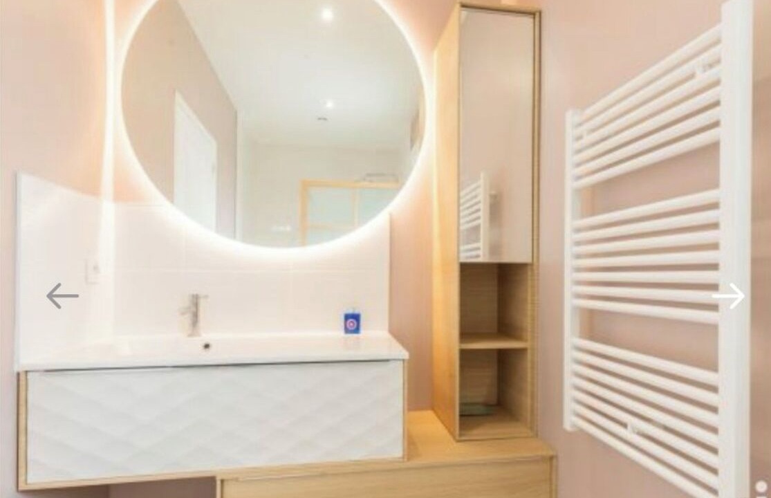 Photo of Bathroom in Port-Aviation