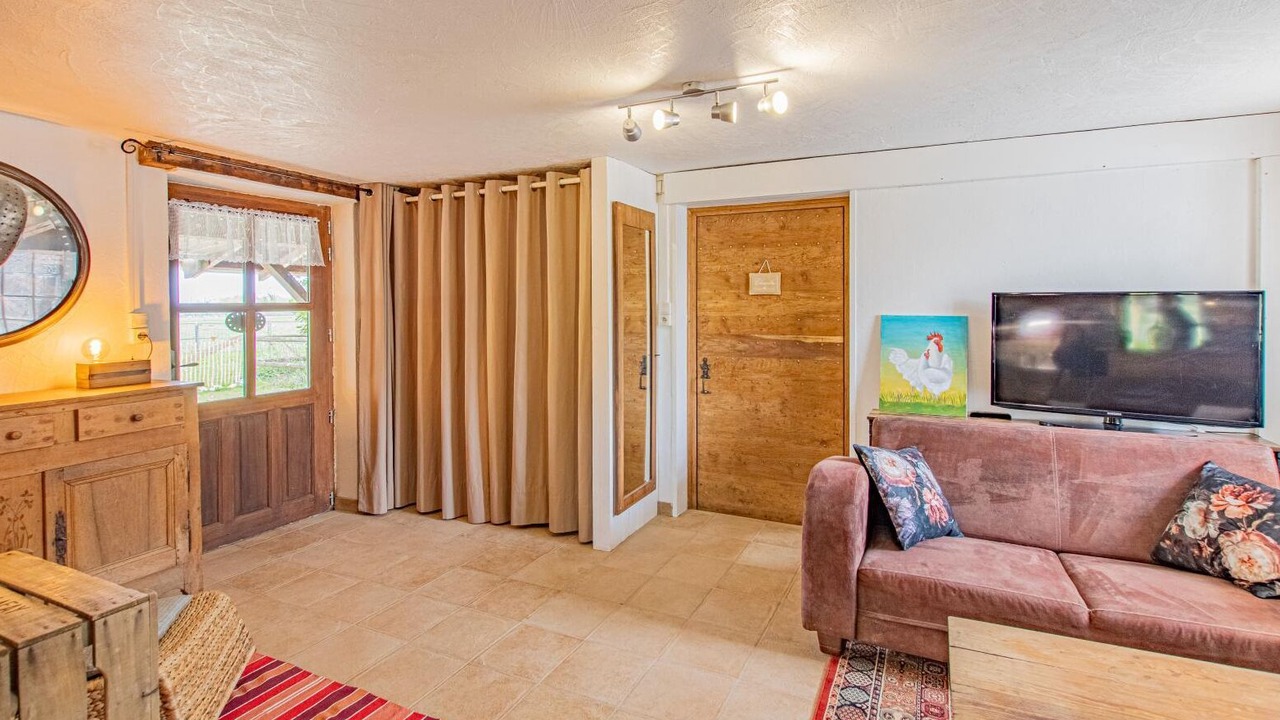 Photo of Livingroom in Dampierre-en-Bresse