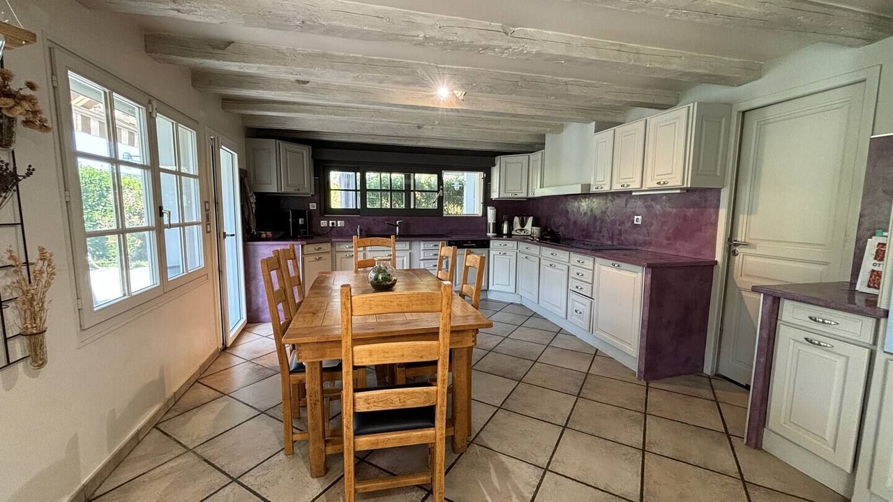 Photo of Kitchen in Saint-Pierre-en-Faucigny