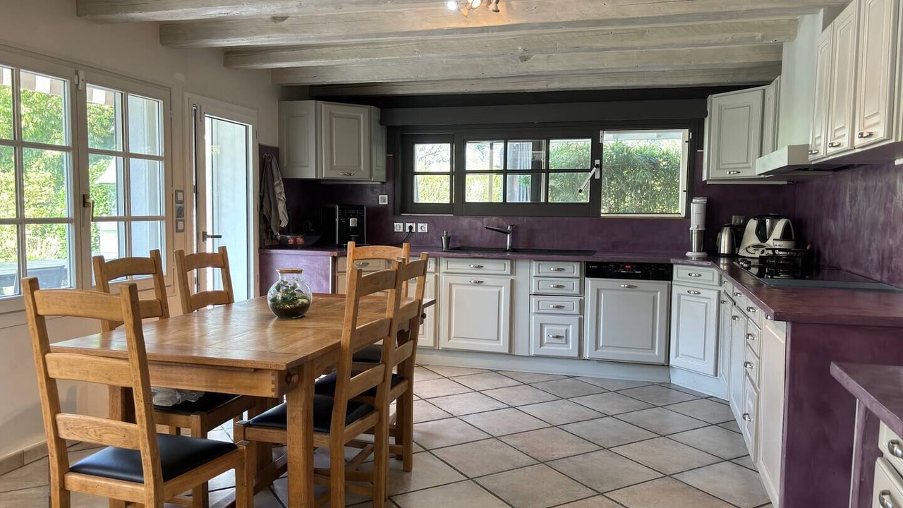 Photo of Kitchen in Saint-Pierre-en-Faucigny