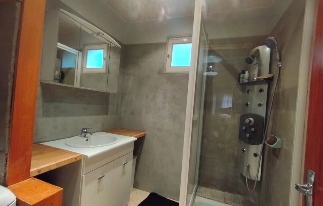 Photo of Bathroom in Saillans