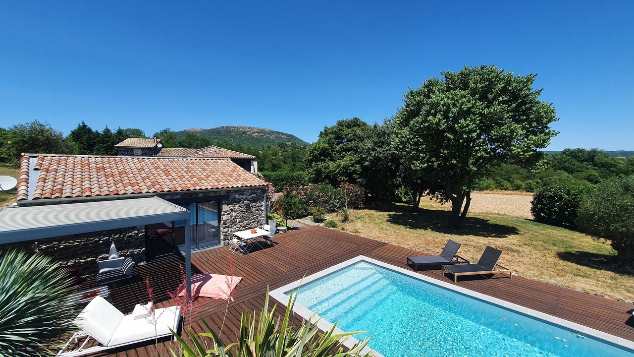 Photo of Outdoor in Saint-Vincent-de-Barres