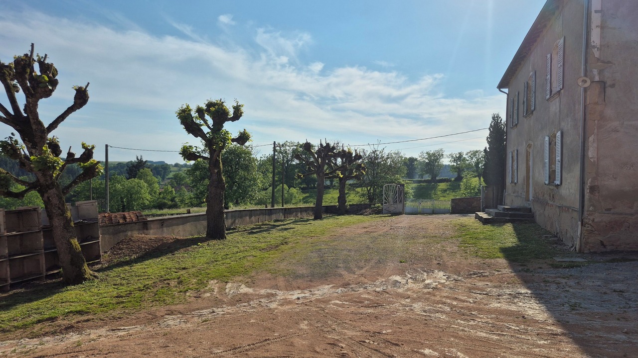 Photo of Outdoor in Charlieu-Belmont