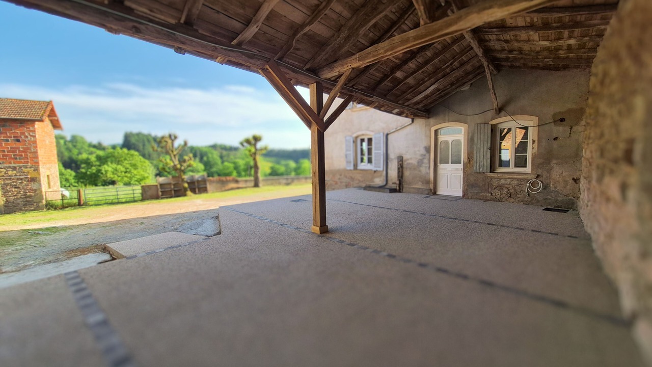 Photo of Outdoor in Charlieu-Belmont