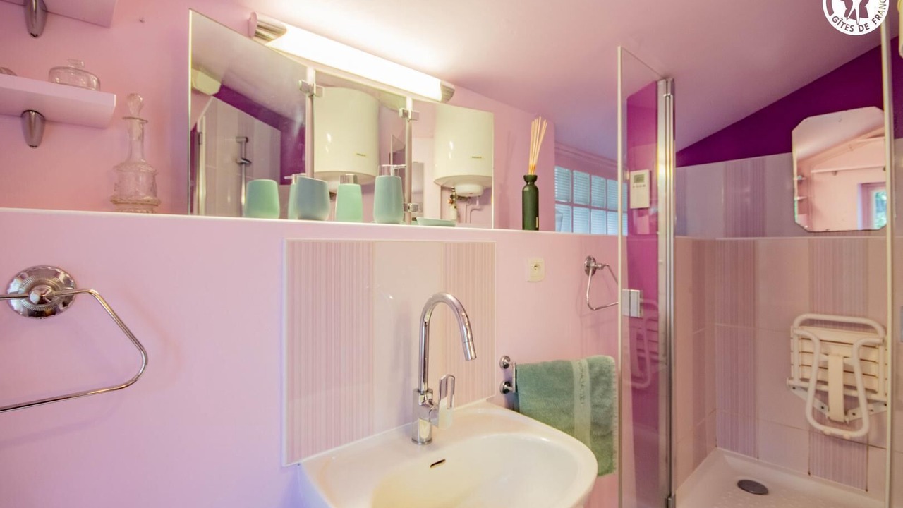 Photo of Bathroom in Mesvres