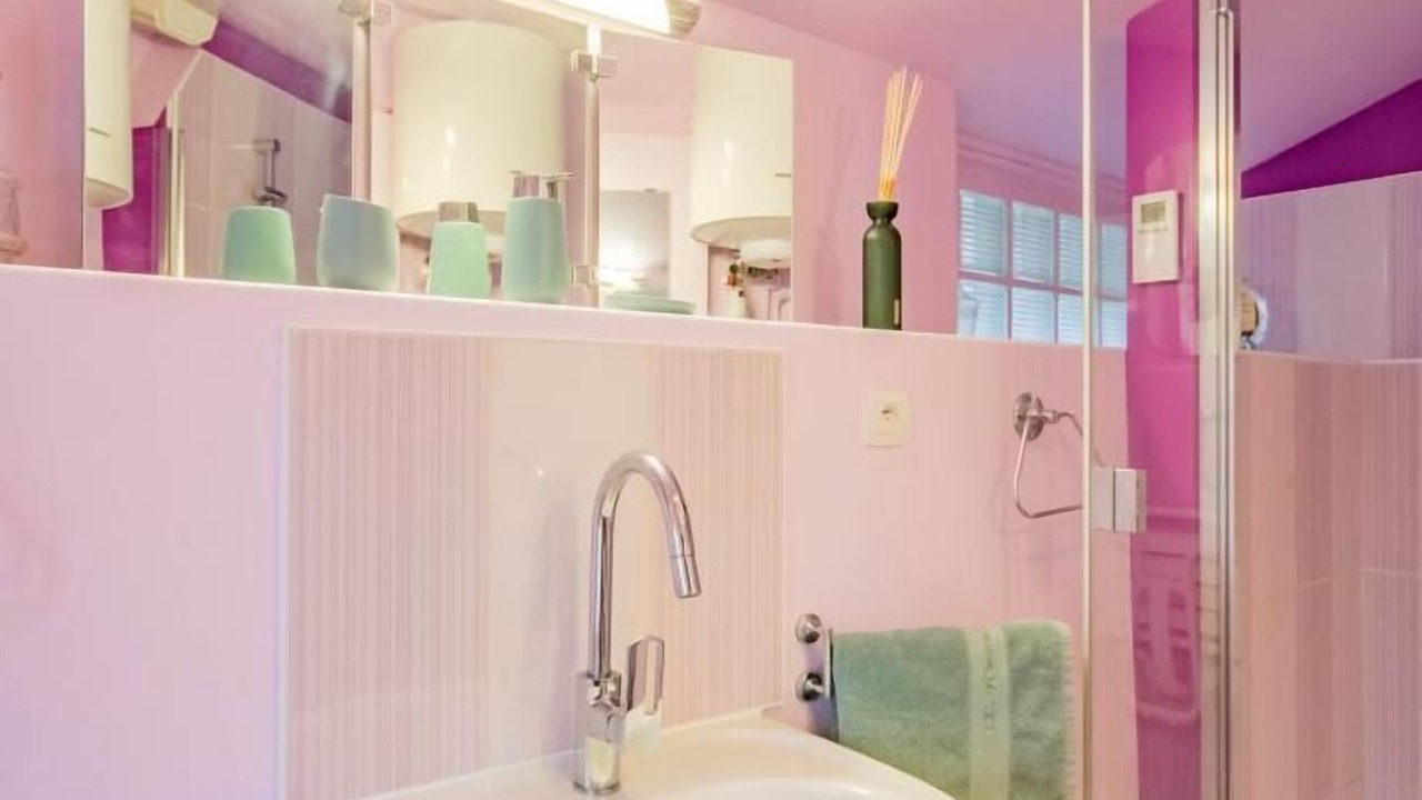 Photo of Bathroom in Mesvres