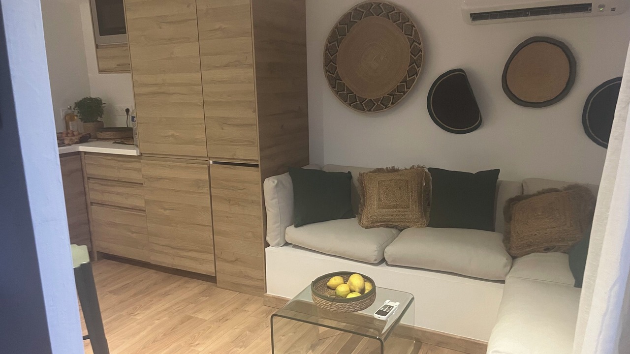 Photo of Livingroom in Saint-Pierre-de-Vassols