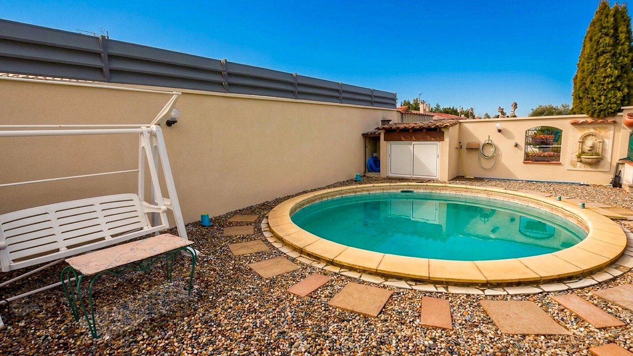 Photo of Outdoor in Caromb