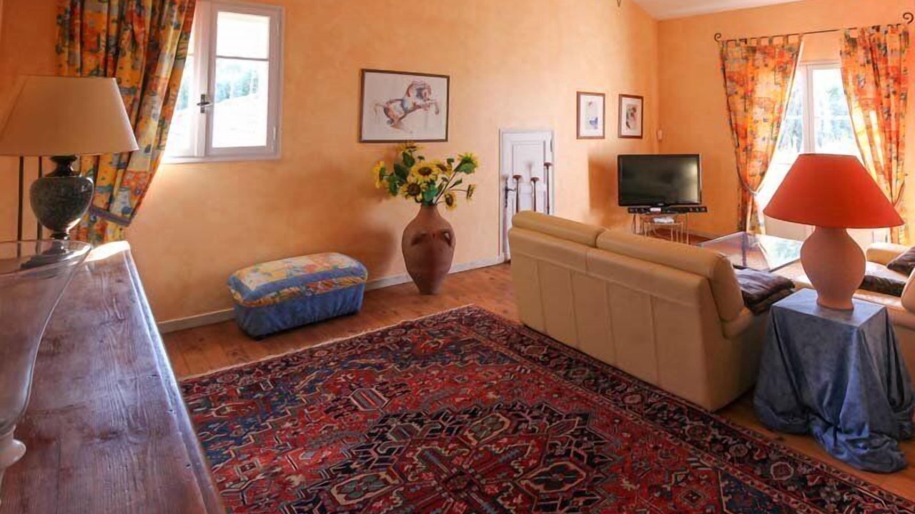 Photo of Livingroom in Mazan