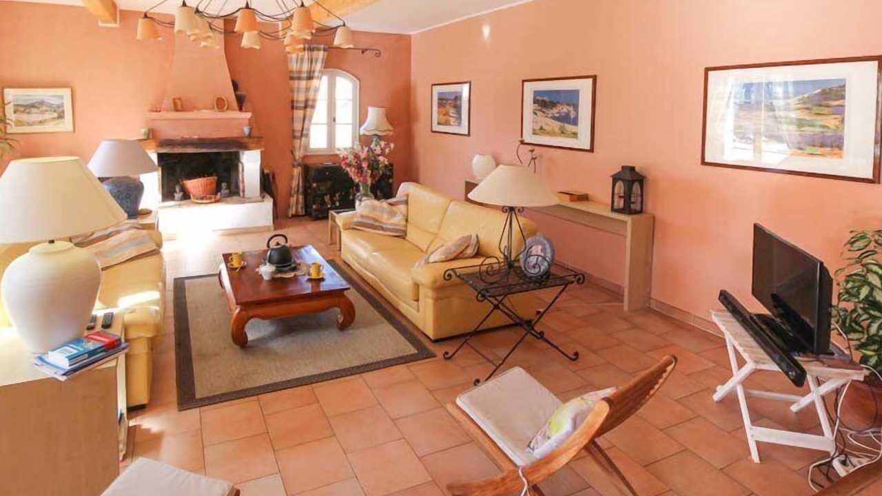 Photo of Livingroom in Mazan
