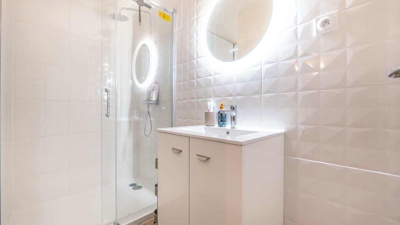 Photo of Bathroom in Villejuif