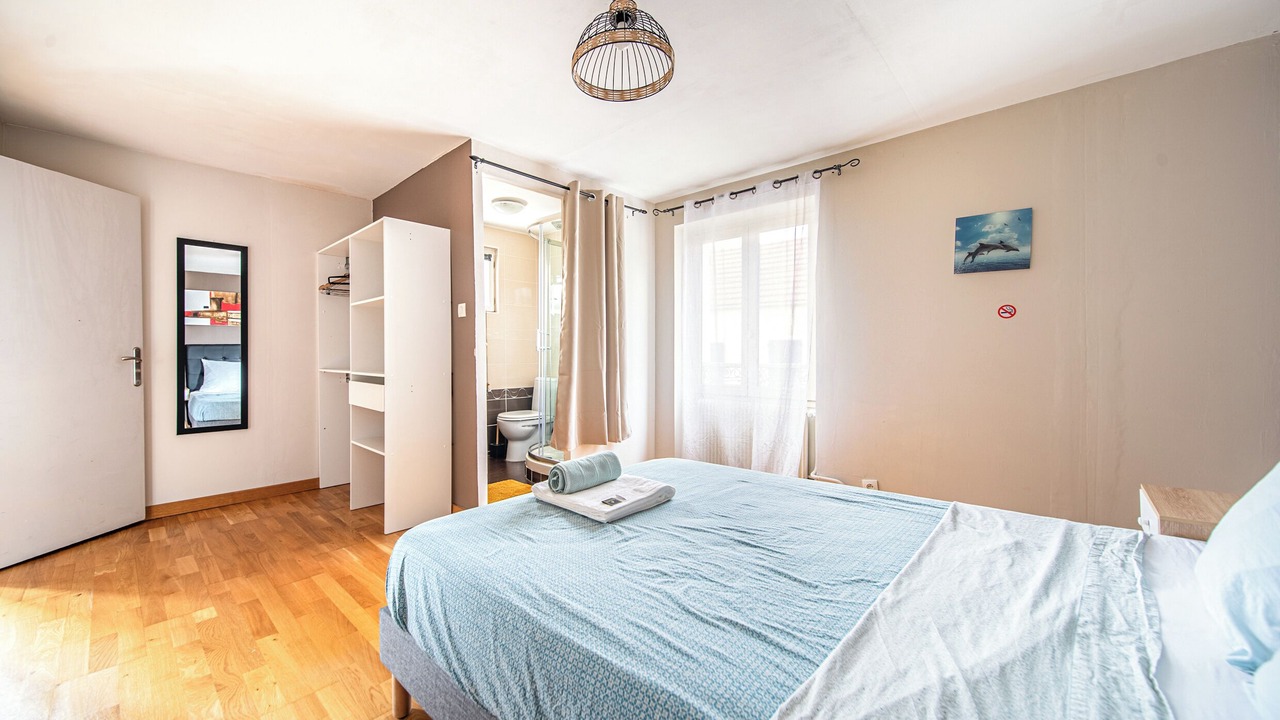 Photo of Bedroom in Saint-Michel-sur-Orge