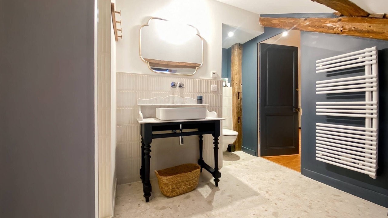 Photo of Bathroom in Ladoix-Serrigny