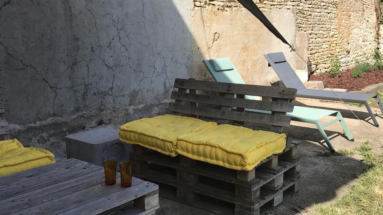 Photo of Patio Balcony in Semmadon