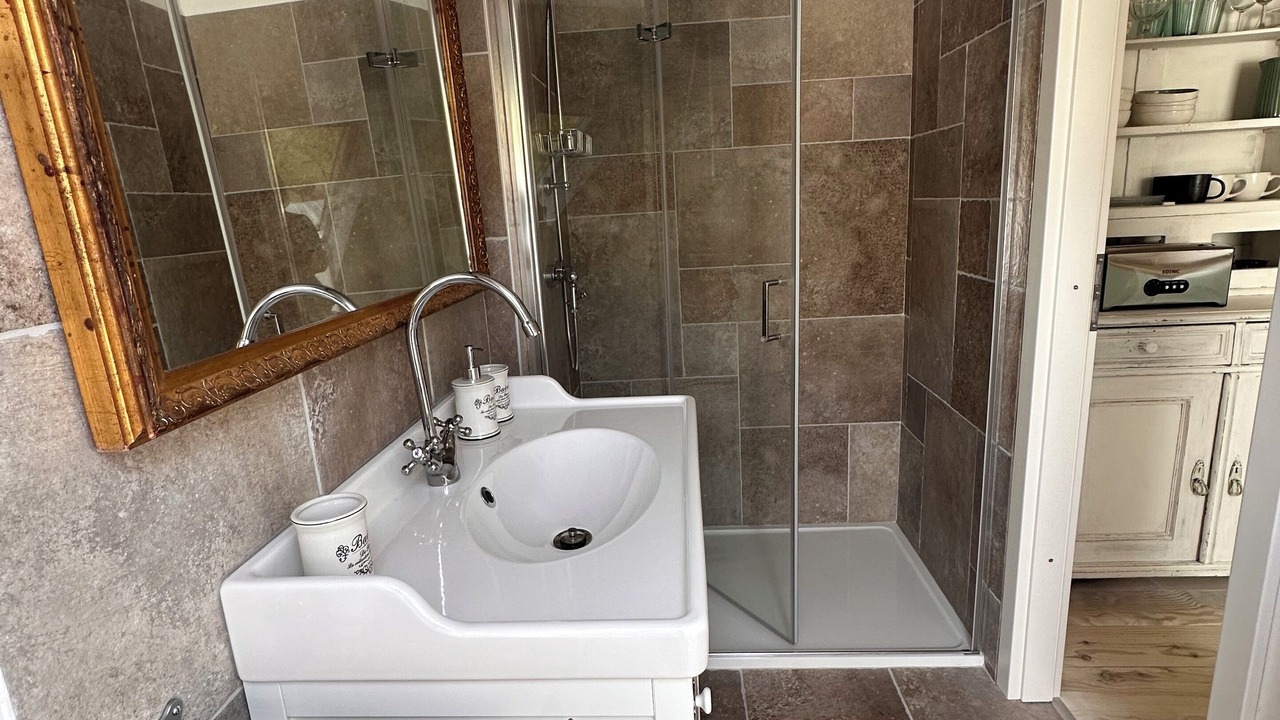 Photo of Bathroom in Francourt