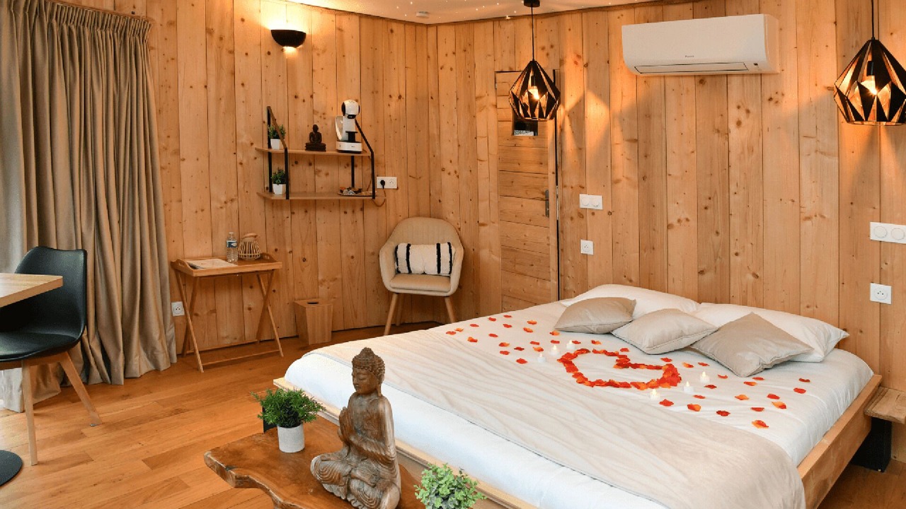 Photo of Bedroom in La Cote-Saint-Andre