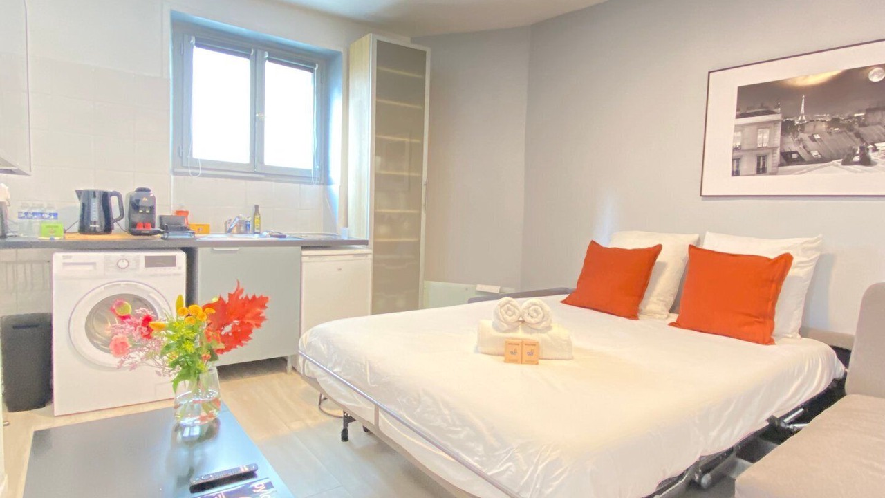 Photo of Bedroom in Quartier de la Salpetriere